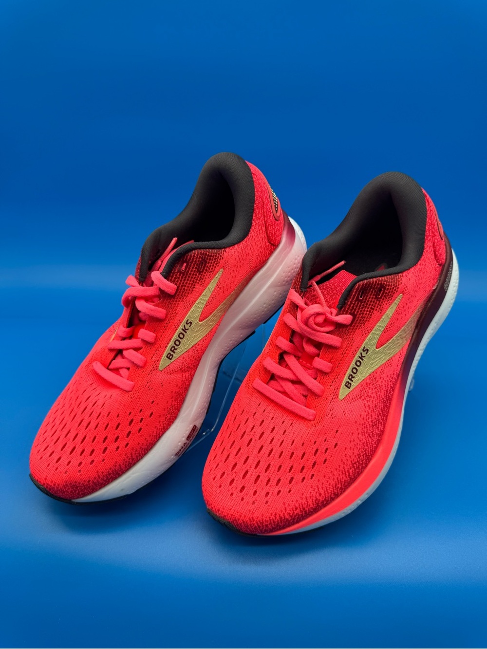 Brooks Women's Ghost 16 Running Sneaker Coral/Sundried Tomato Athletic Size 7.5M
